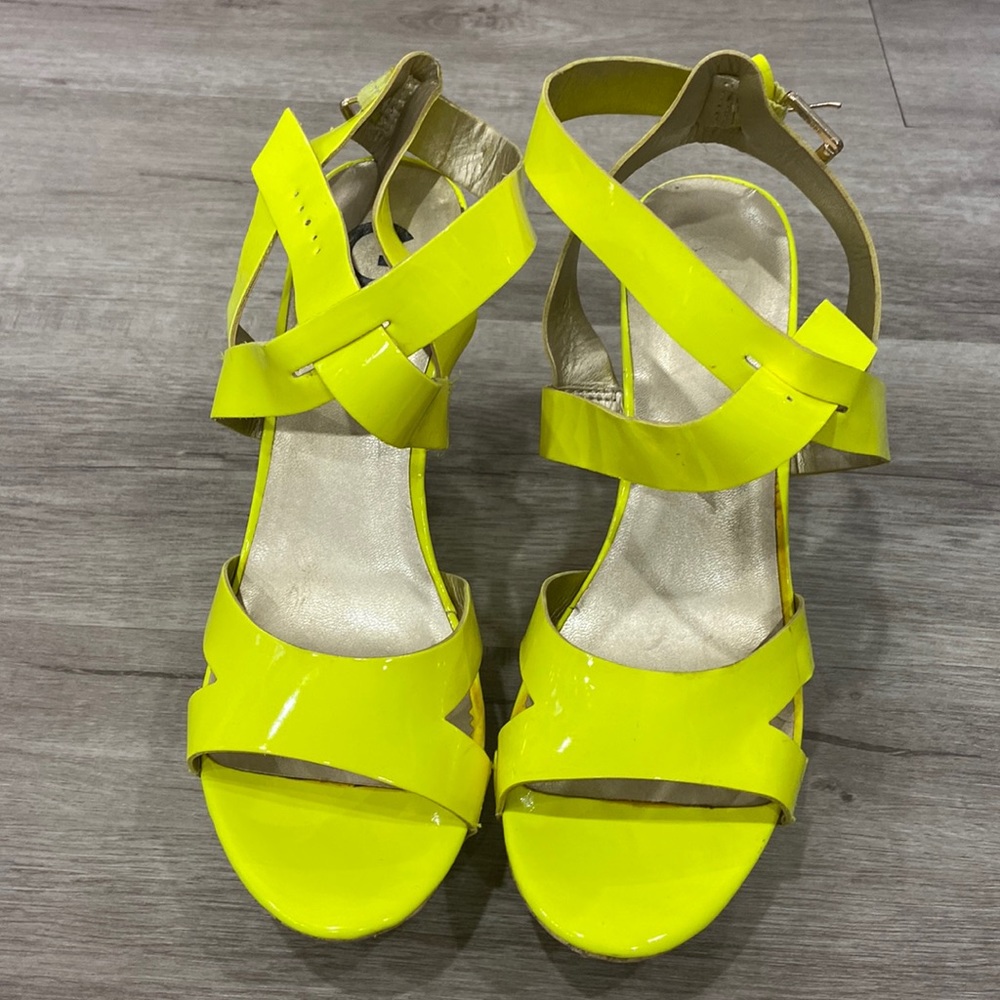 G by Guess ladies wedges shoes